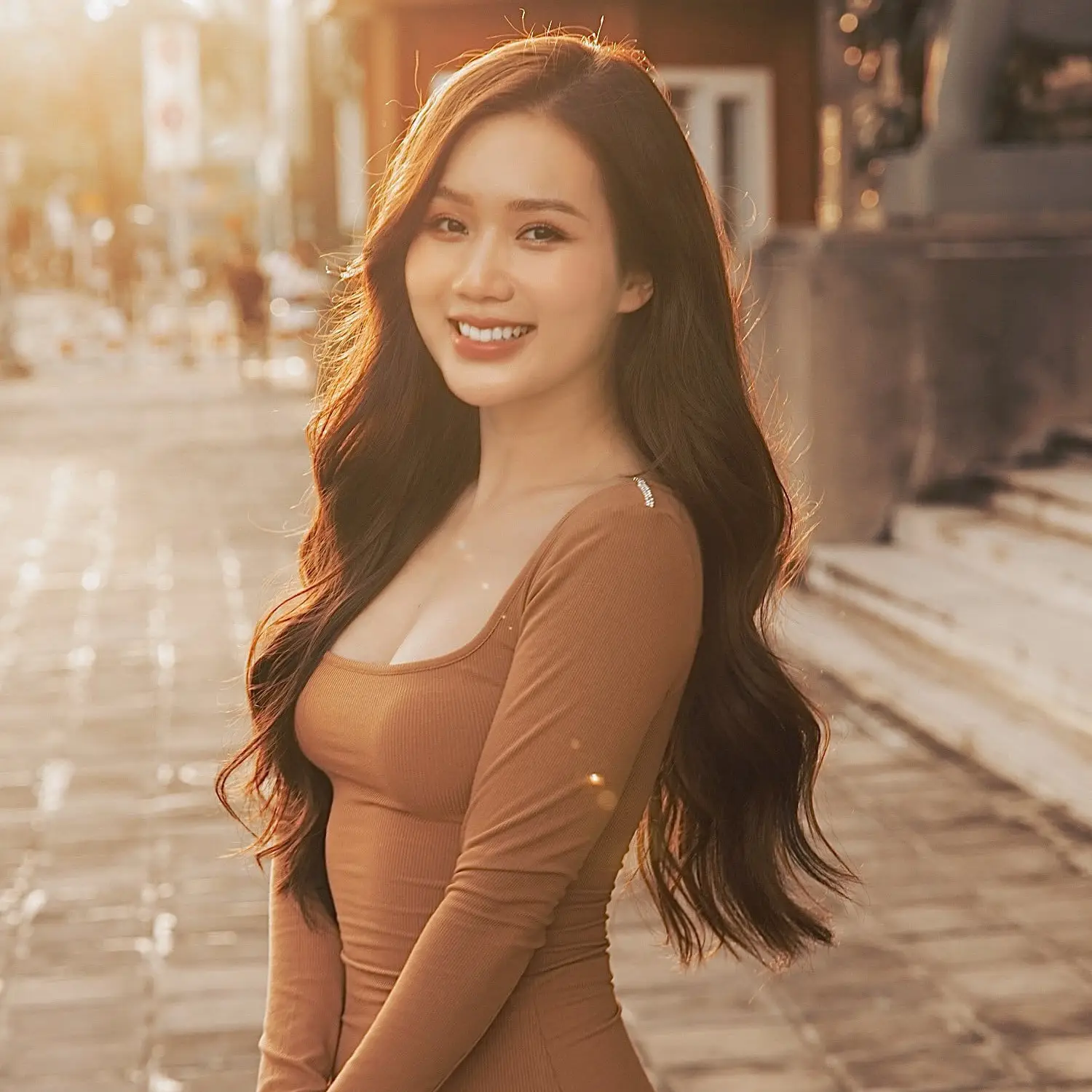 Diễn viên Ngọc Anh - Khách hàng